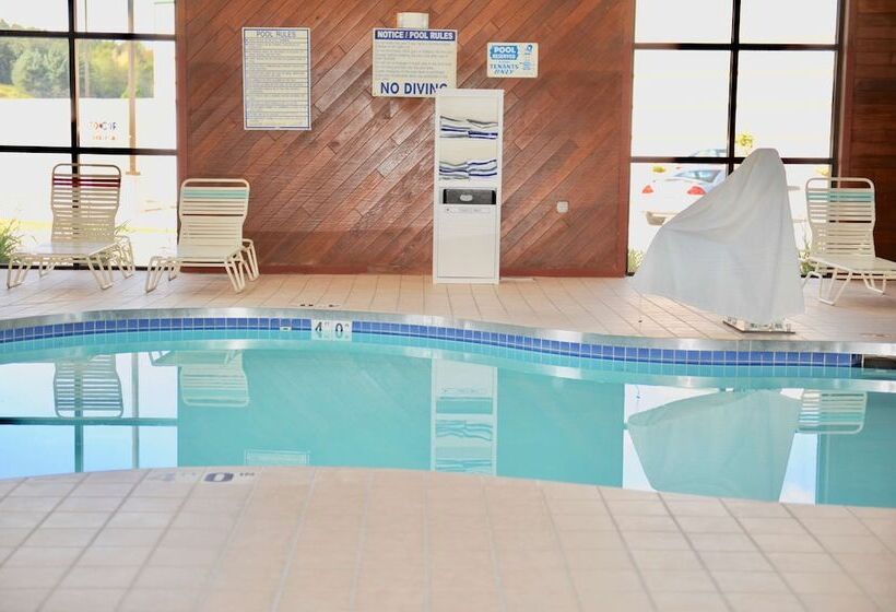 فندق Days Inn & Suites By Wyndham Wausau