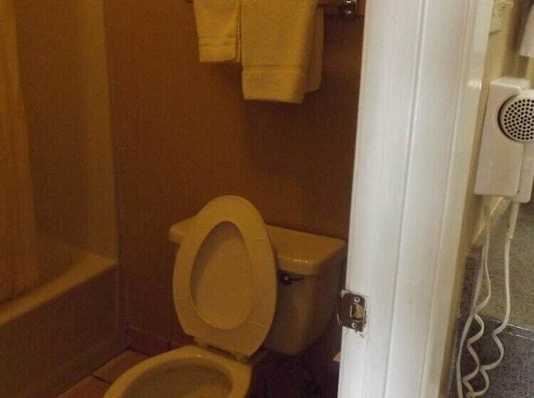 בית מלון כפרי Executive Inn Kilgore