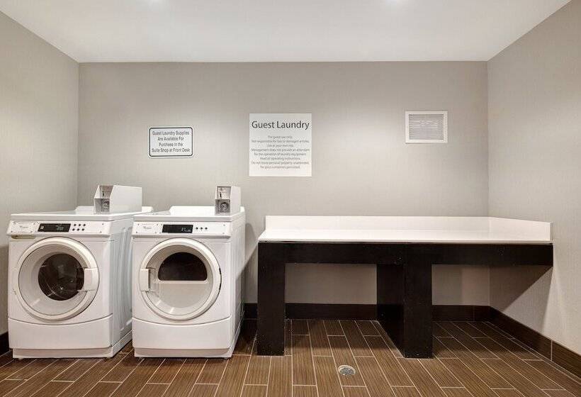 בית מלון כפרי Holiday Inn Express & Suites   Kansas City Ku Medical Center, An Ihg