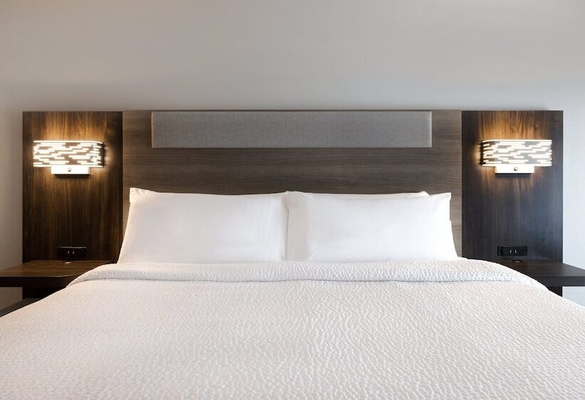 בית מלון כפרי Holiday Inn Express & Suites   Kansas City Ku Medical Center, An Ihg