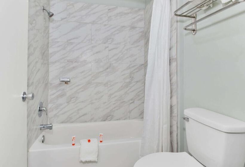 Отель Ingleside  361 By Magnuson Worldwide