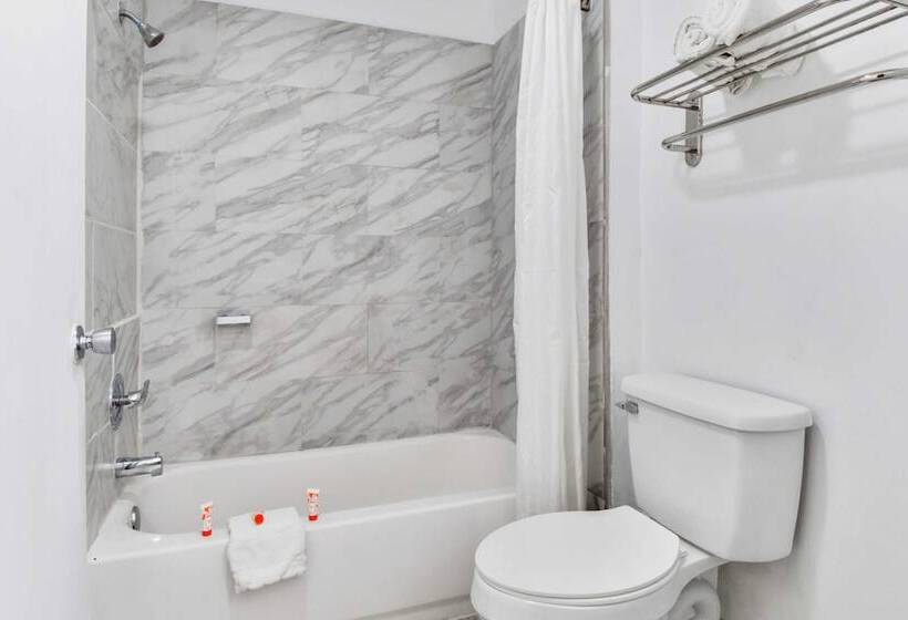 Отель Ingleside  361 By Magnuson Worldwide