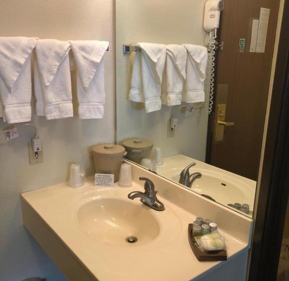 فندق Kings Inn Cody