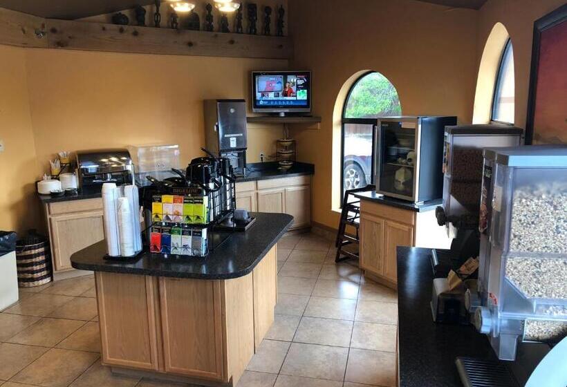 فندق Kings Inn Cody