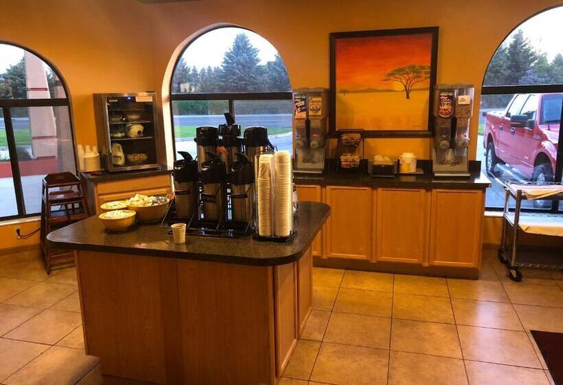 فندق Kings Inn Cody