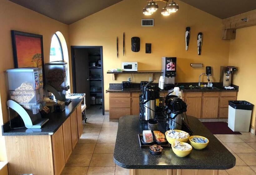 فندق Kings Inn Cody