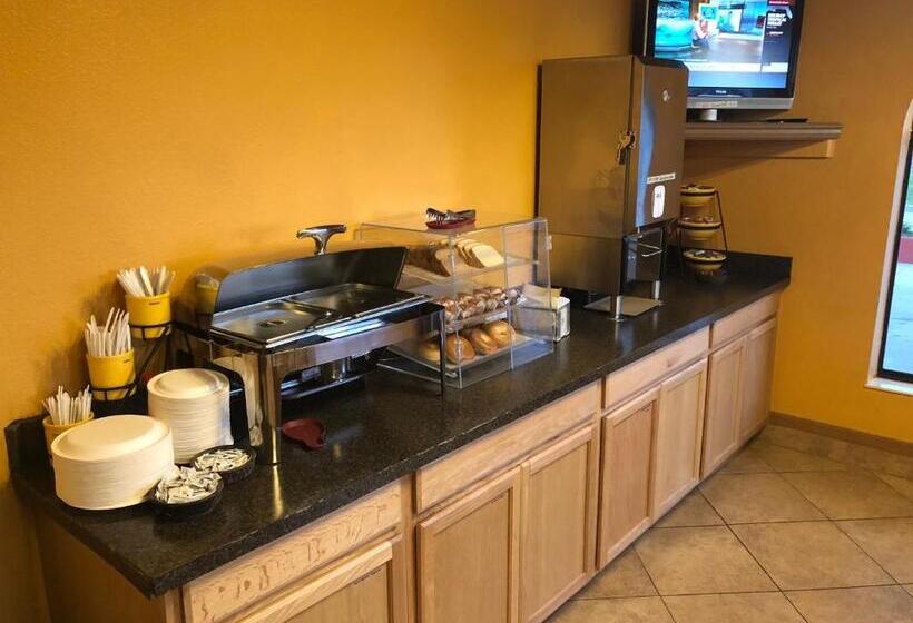 فندق Kings Inn Cody