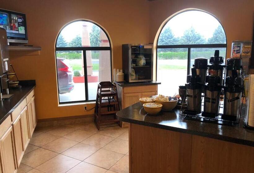 فندق Kings Inn Cody