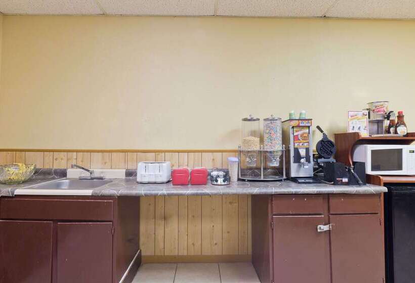 ホテル Knights Inn Brenham