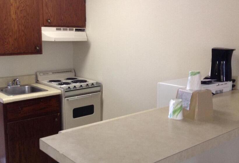 فندق Knights Inn Longview