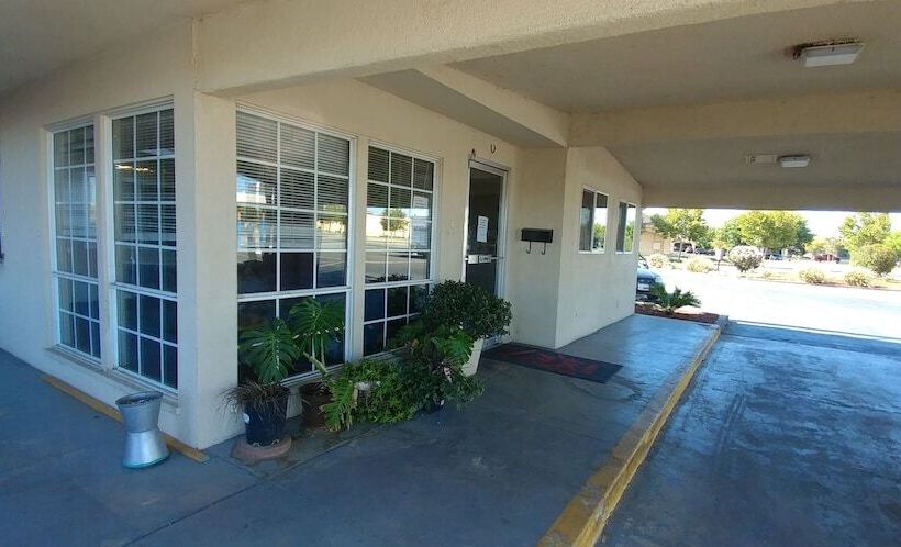 فندق La Plaza Inn Los Banos