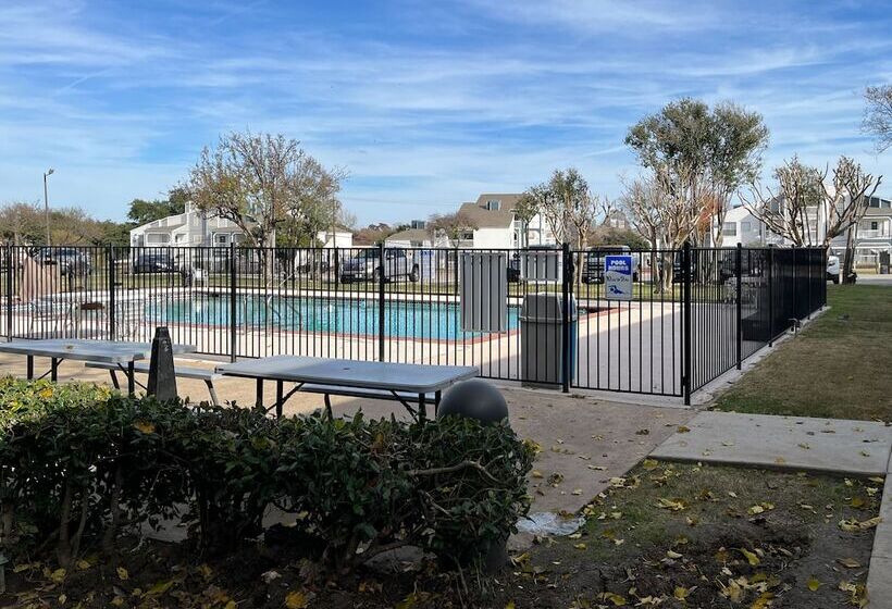 Motel 6 Mesquite, Tx – Town East