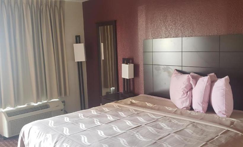 فندق Maverick Inn