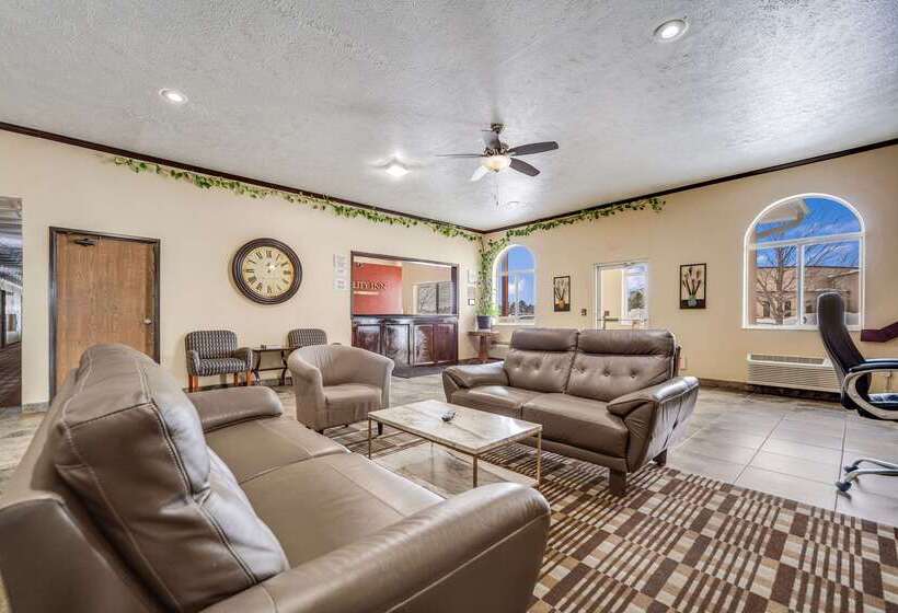 Отель Quality Inn