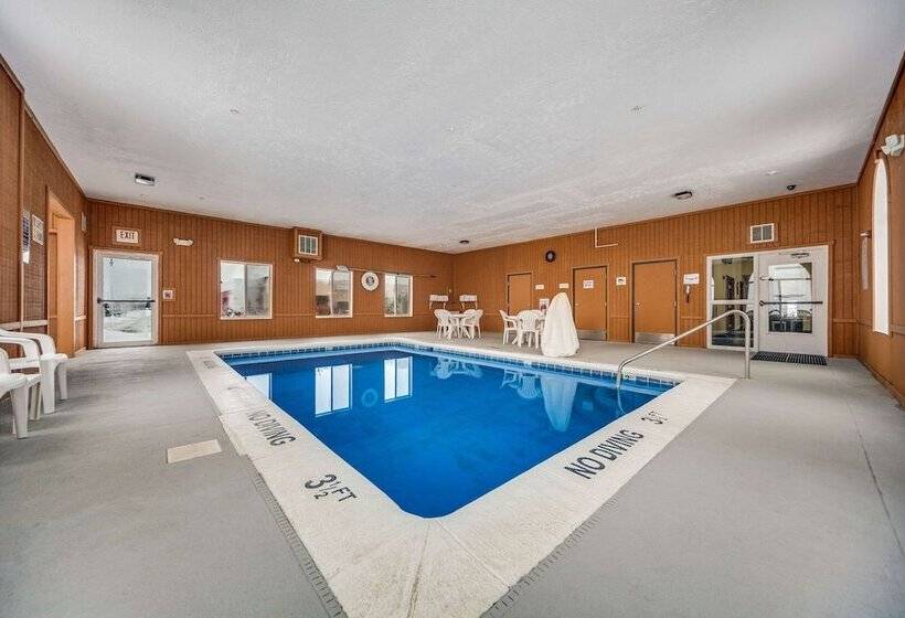 Отель Quality Inn