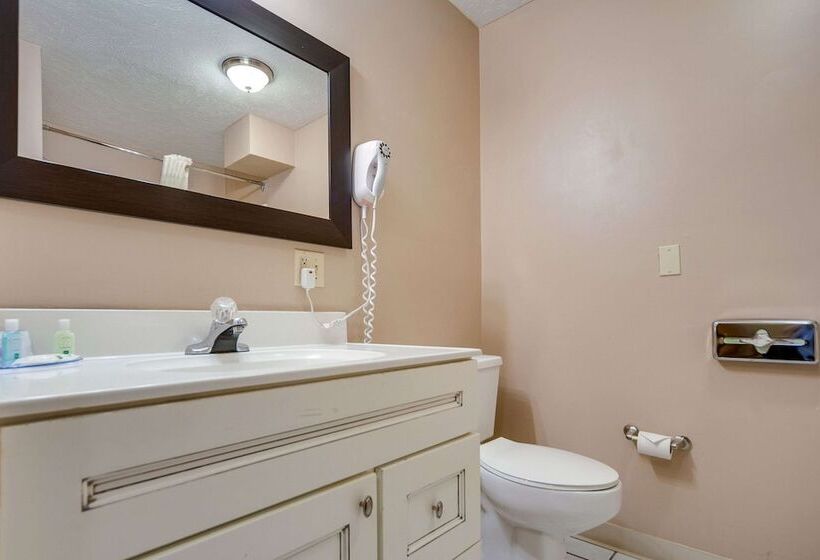 Отель Quality Inn