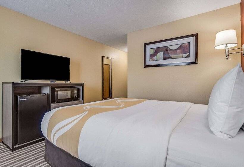 Отель Quality Inn