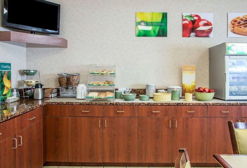 فندق Quality Inn