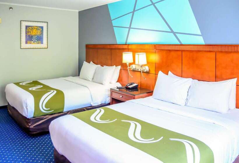 호텔 Quality Inn Merrimack  Nashua