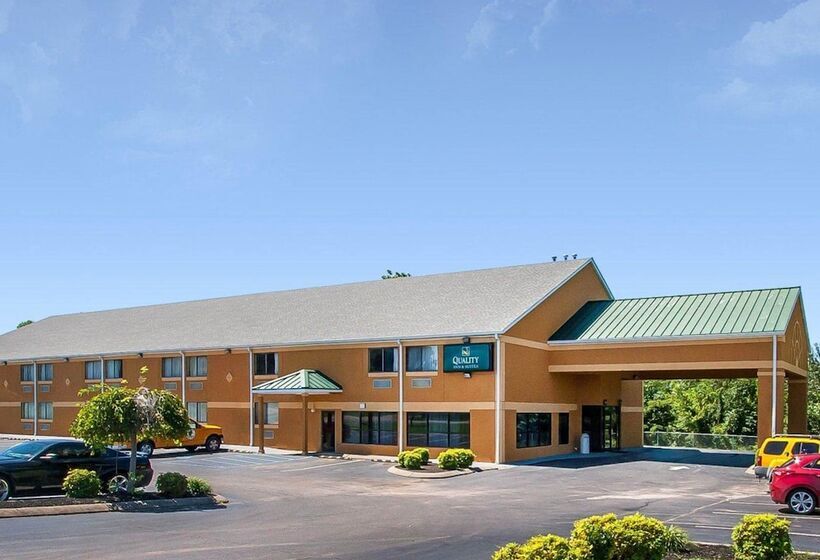 فندق Econo Lodge Inn & Suites