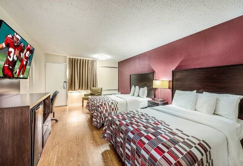 فندق Red Roof Inn & Suites Wapakoneta