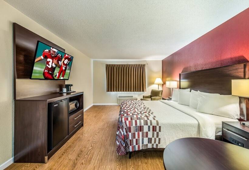 בית מלון כפרי Red Roof Inn & Suites Wapakoneta