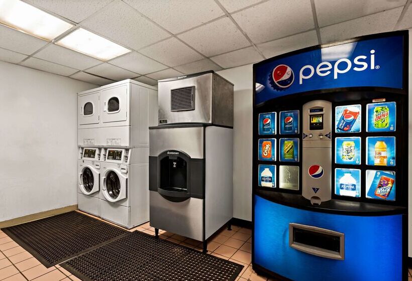 فندق Rodeway Inn