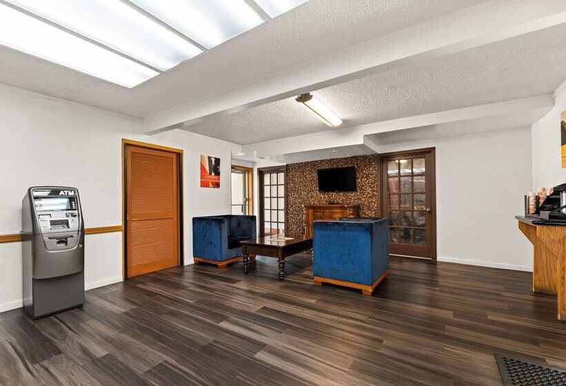 فندق Rodeway Inn