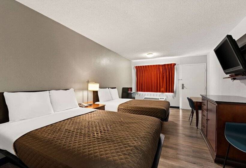 فندق Rodeway Inn