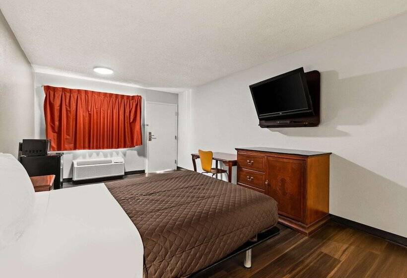 فندق Rodeway Inn