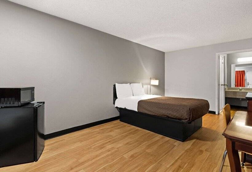 فندق Rodeway Inn