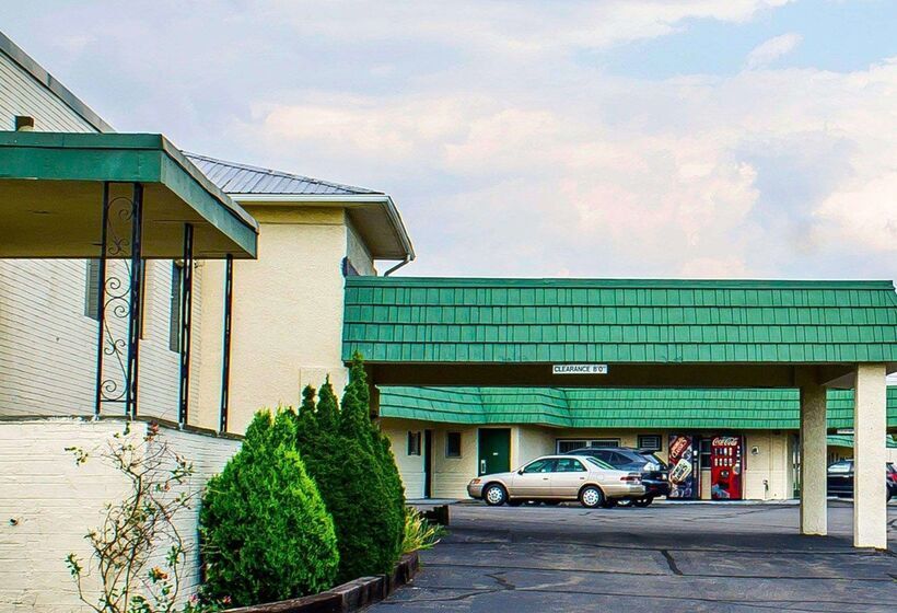 호텔 Rodeway Inn Moosic  Scranton