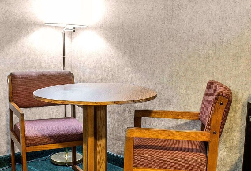 هتل Rodeway Inn Moosic Scranton