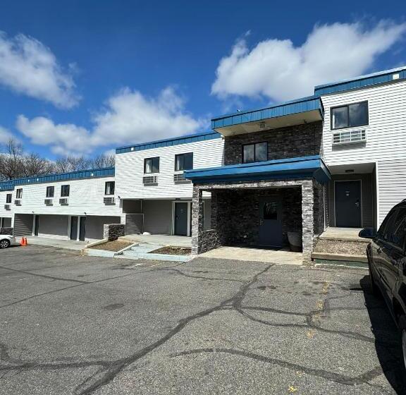 هتل Rodeway Inn Moosic Scranton