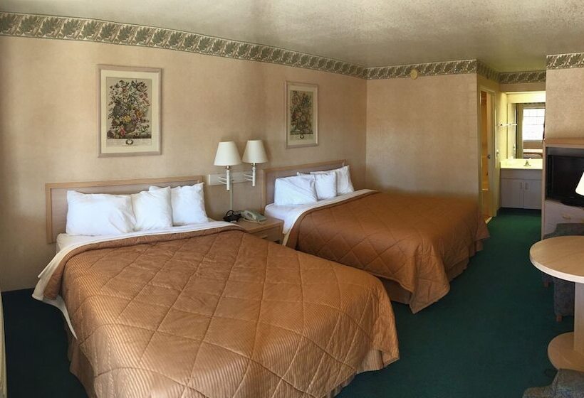 Отель Days Inn By Wyndham Safford, Az
