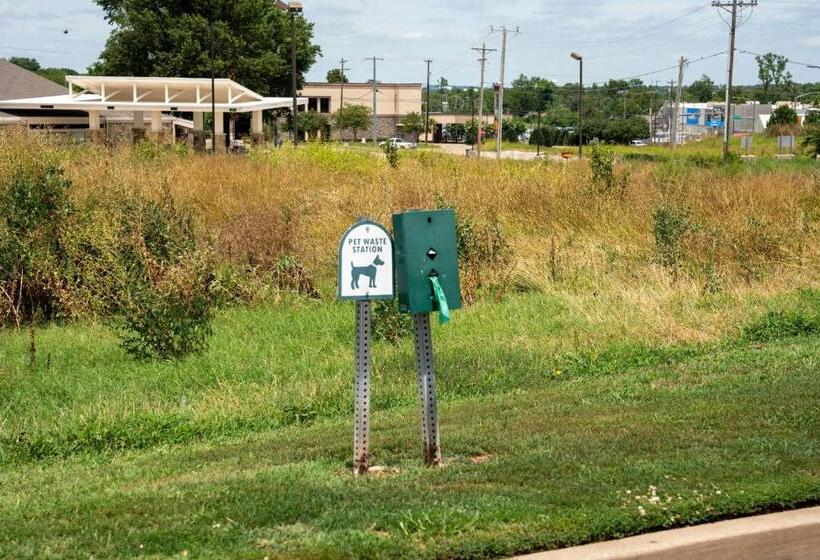 فندق Studio 6 Claremore Ok