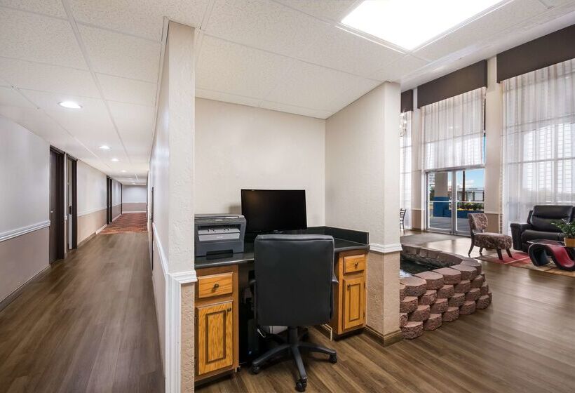 Surestay Hotel By Best Western Duncan