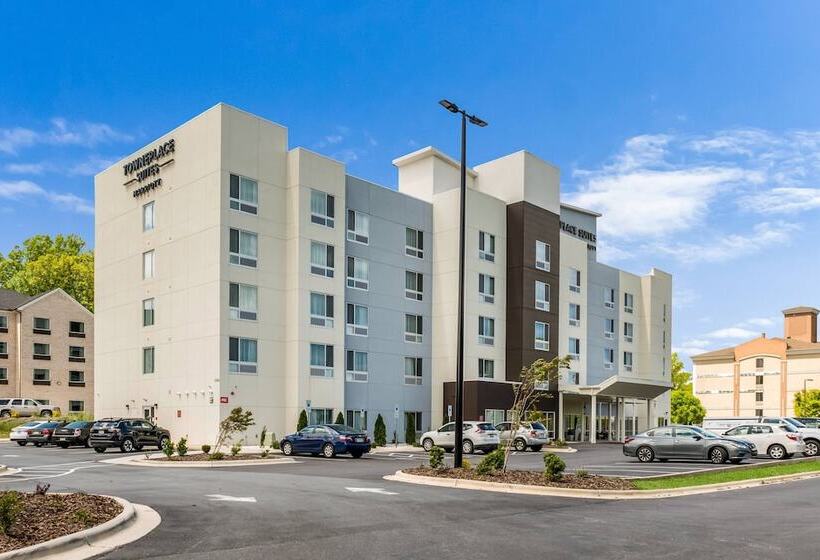 فندق Towneplace Suites By Marriott Greensboro Coliseum Area