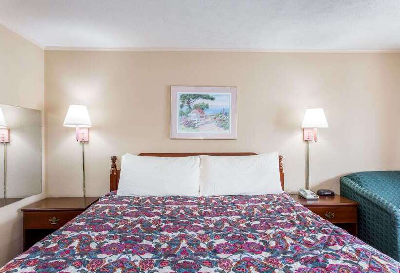 בית מלון כפרי Travelodge By Wyndham Ridgeway Martinsville Area