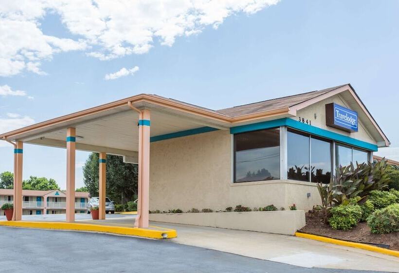 בית מלון כפרי Travelodge By Wyndham Ridgeway Martinsville Area