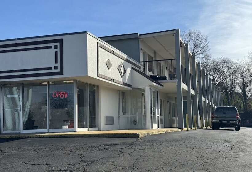 מוטל Red Carpet Inn & Suites   Danville