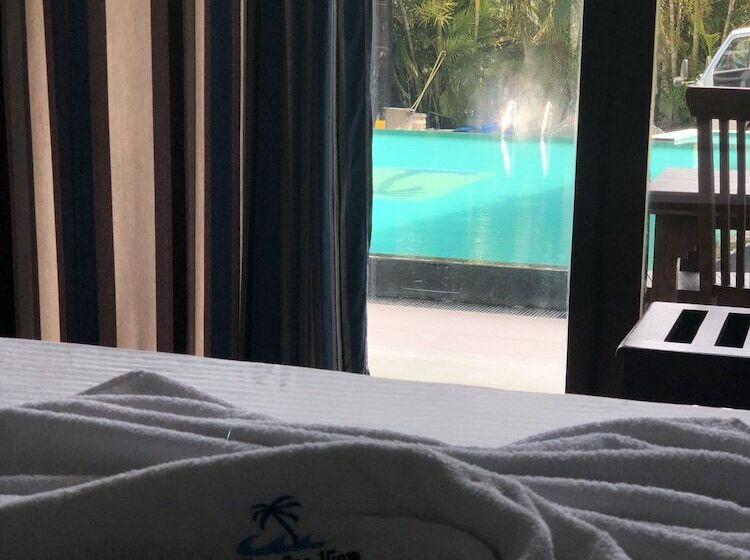 호텔 Randiya Sea View