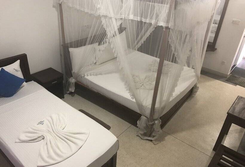 호텔 Randiya Sea View