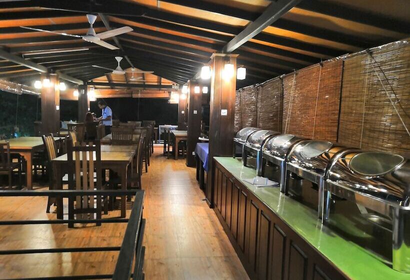 호텔 Randiya Sea View