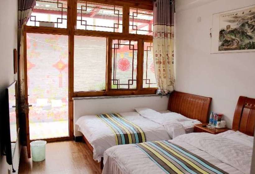 Пансион Great Wall Ninety Thousand Miles Inn