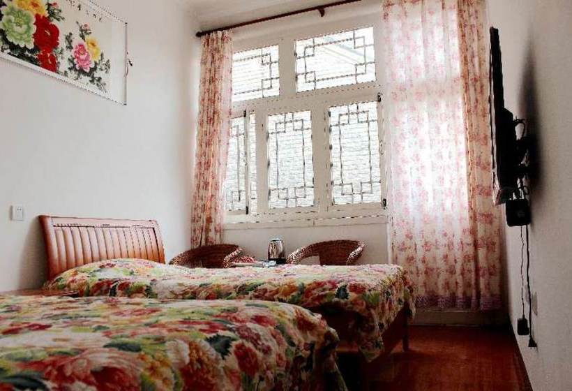 Пансион Great Wall Ninety Thousand Miles Inn