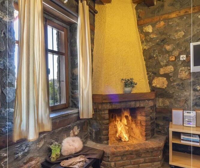 Пансион Rouga Mountain Boutique Suites & Spa