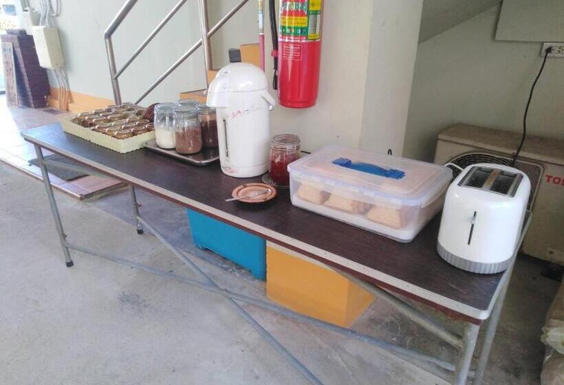 Walking Street Hostel