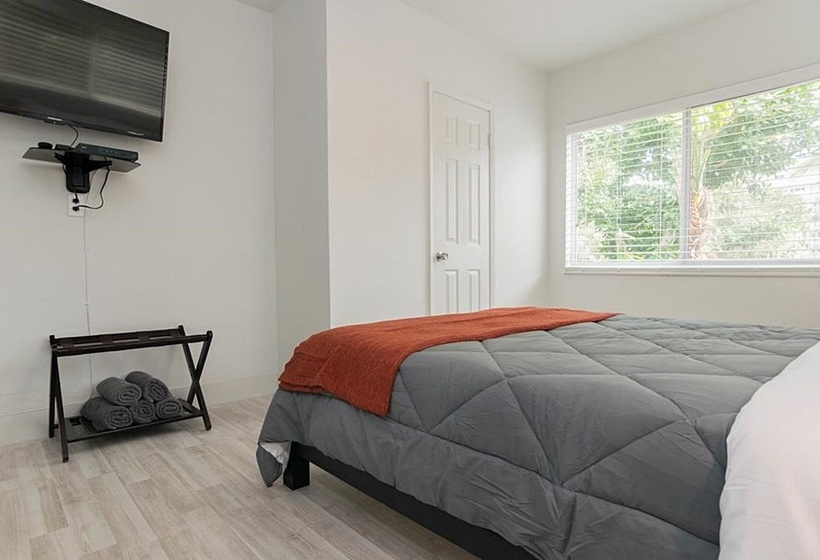 Costa Este Beach Vacation