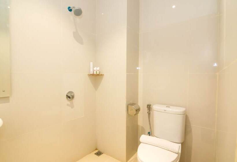 Blitz Hotel Batam Centre